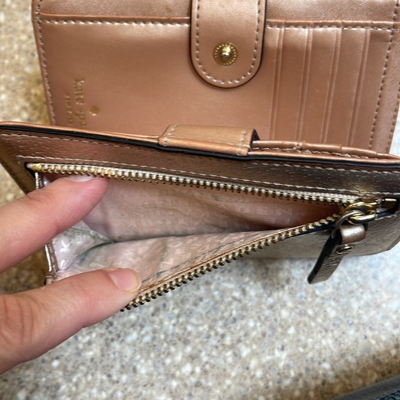 Kate Spade rose gold wallet - Picture 4 of 9